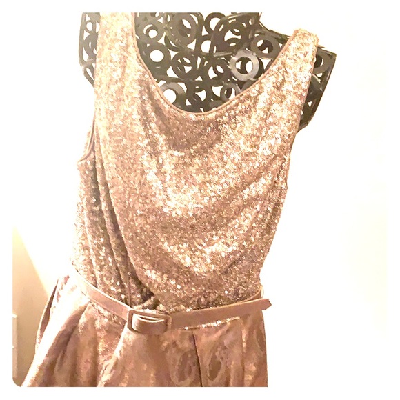 Gold sequin party dress - Picture 1 of 6